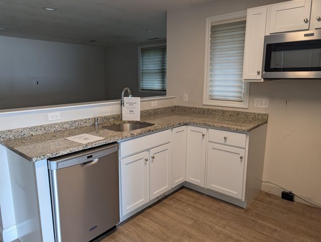15 Bennett Street, Nashua, NH 03064
