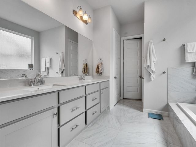 444 Coppice Creek Lane, Montgomery, TX 77316