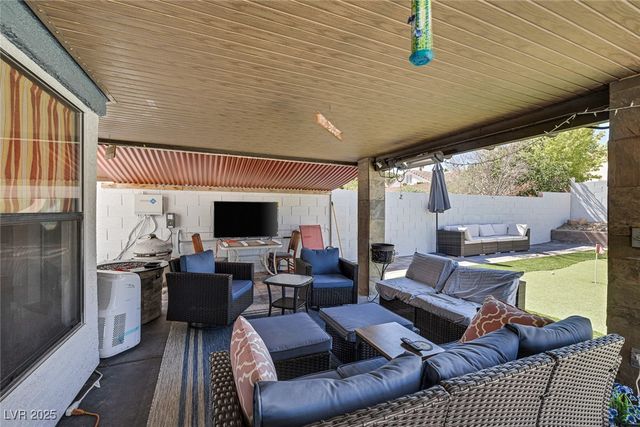 9100 Shelter Cove Court, Las Vegas, NV 89117