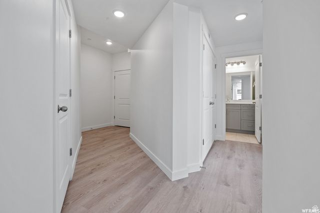 5263 W REVENTON RD, South Jordan, UT 84009