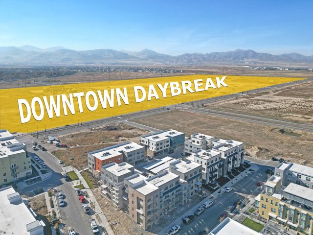 5263 W REVENTON RD, South Jordan, UT 84009