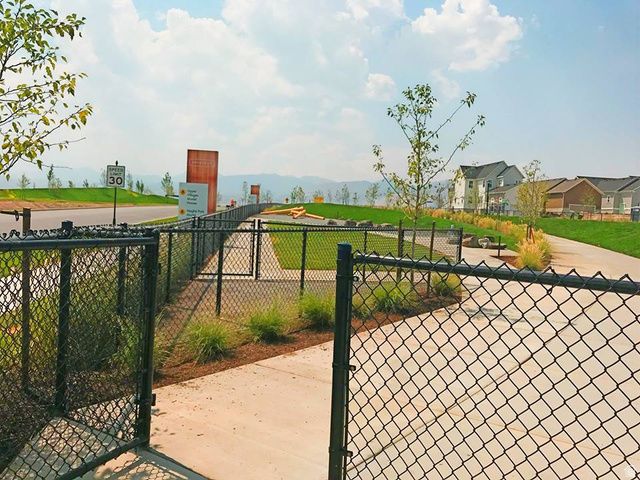 5263 W REVENTON RD, South Jordan, UT 84009