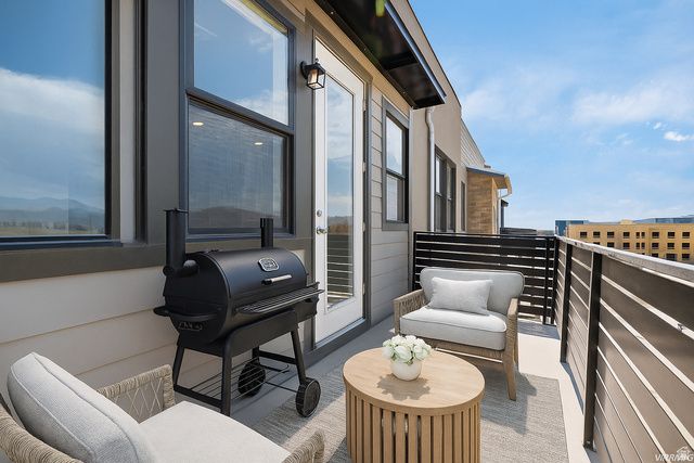 5263 W REVENTON RD, South Jordan, UT 84009