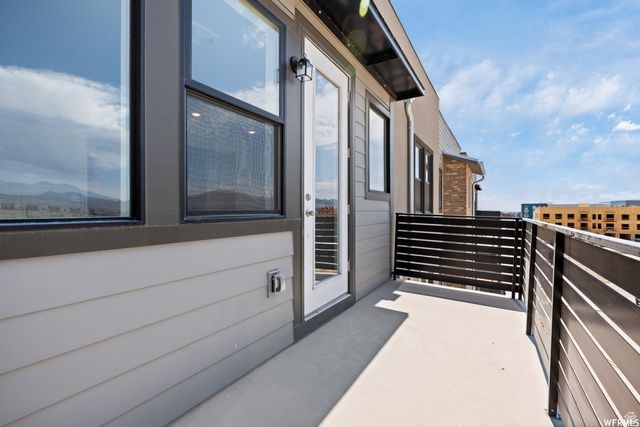 5263 W REVENTON RD, South Jordan, UT 84009