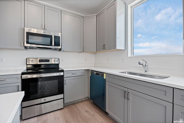 5263 W REVENTON RD, South Jordan, UT 84009