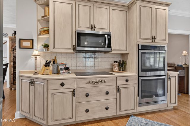 22979 Lone Eagle Drive, Bristol, VA 24202
