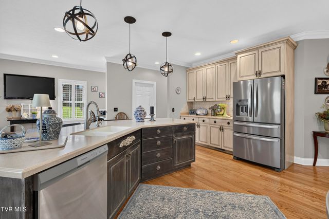 22979 Lone Eagle Drive, Bristol, VA 24202