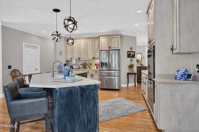 22979 Lone Eagle Drive, Bristol, VA 24202