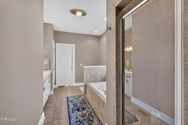 22979 Lone Eagle Drive, Bristol, VA 24202
