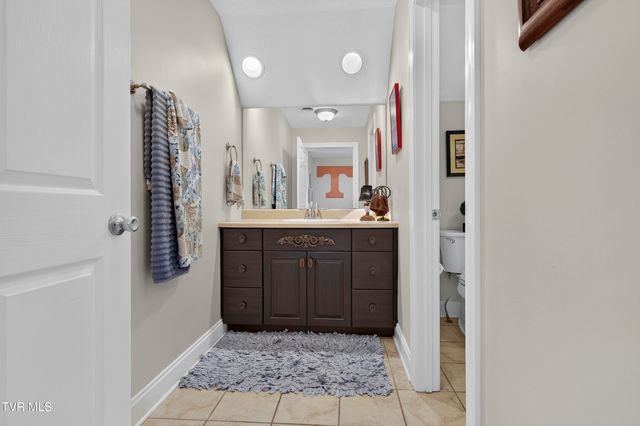 22979 Lone Eagle Drive, Bristol, VA 24202