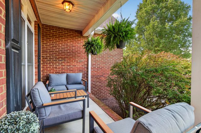 22979 Lone Eagle Drive, Bristol, VA 24202