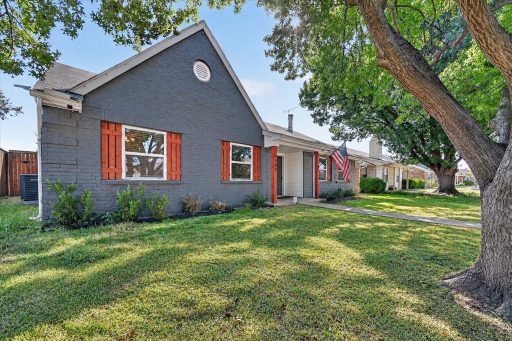 4505 Hale Street, The Colony, TX 75056 — photo 2
