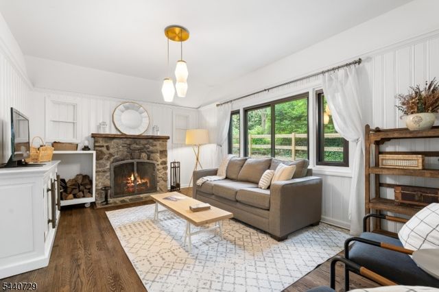 1098 Lakeside Dr, Vernon Twp., NJ 07422