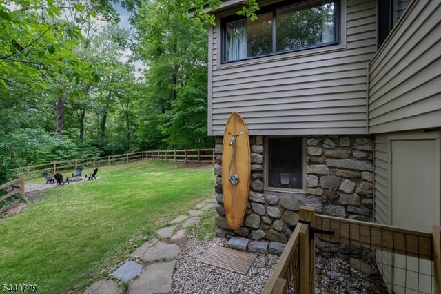 1098 Lakeside Dr, Vernon Twp., NJ 07422