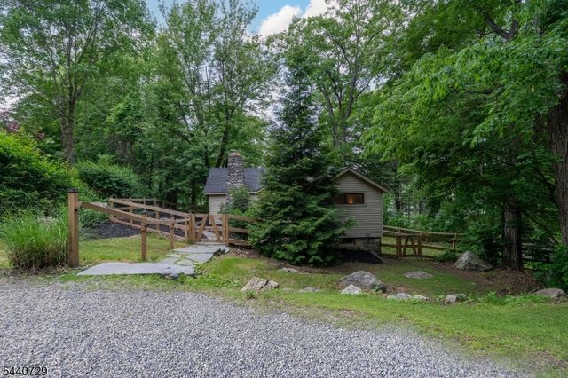 1098 Lakeside Dr, Vernon Twp., NJ 07422