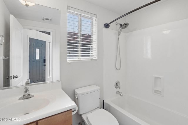 34394 N DAMIETTA Trail S, San Tan Valley, AZ 85143