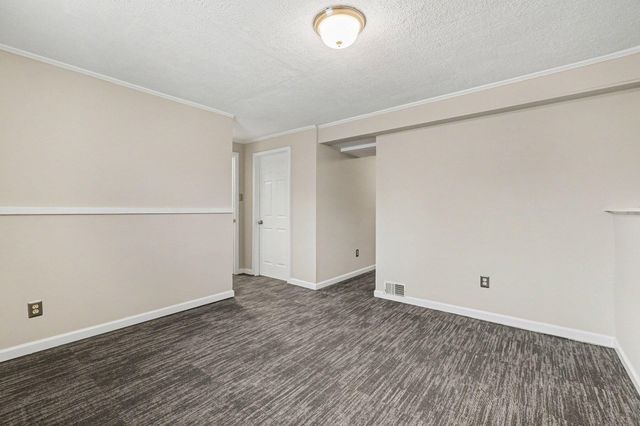 3060 Featherstone Drive, Burlington, KY 41005