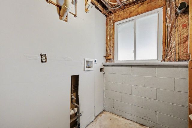 3060 Featherstone Drive, Burlington, KY 41005