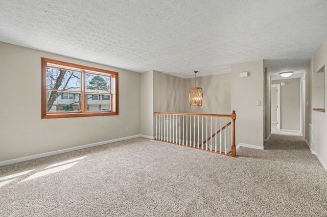 3060 Featherstone Drive, Burlington, KY 41005