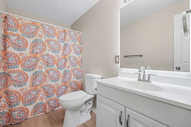 3060 Featherstone Drive, Burlington, KY 41005