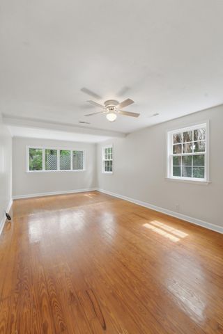 215 W Hudson Avenue, Folly Beach, SC 29439