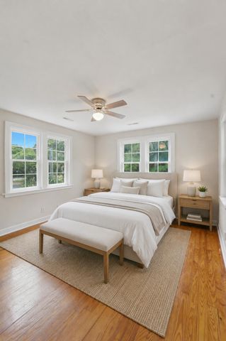 215 W Hudson Avenue, Folly Beach, SC 29439