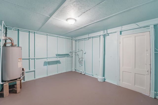 215 W Hudson Avenue, Folly Beach, SC 29439