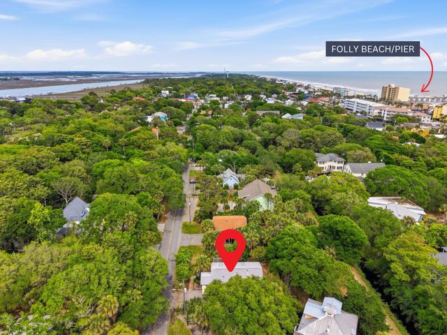 215 W Hudson Avenue, Folly Beach, SC 29439