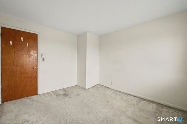1700 Broadbridge Avenue C33, Stratford, CT 06614
