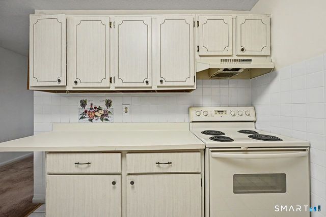 1700 Broadbridge Avenue C33, Stratford, CT 06614