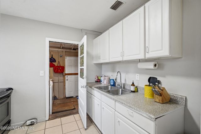 2916 W 11TH Street, Jacksonville, FL 32254