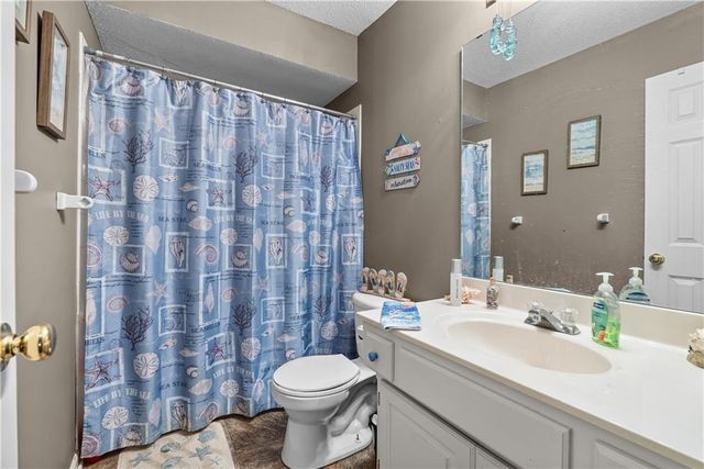 21135 W 120th Terrace, Olathe, KS 66061