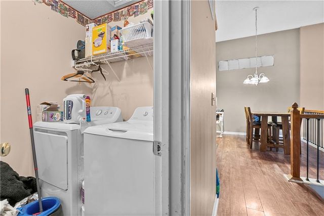 21135 W 120th Terrace, Olathe, KS 66061