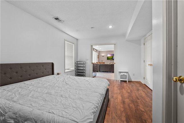 21135 W 120th Terrace, Olathe, KS 66061