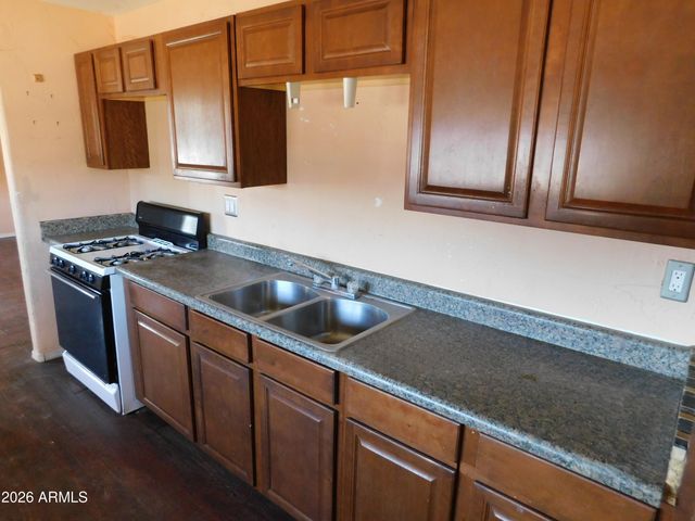 413 W JAMESTOWN Road, Kearny, AZ 85137