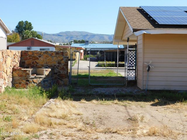 413 W JAMESTOWN Road, Kearny, AZ 85137