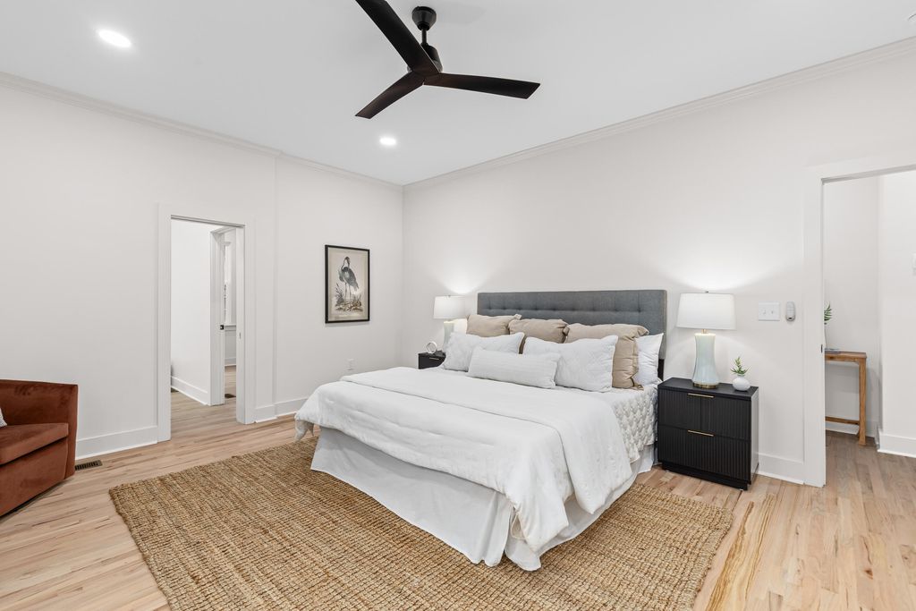 Image 23 of property listing at 35 Beverly Road, Charleston, SC 29407