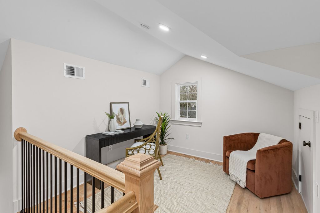 Image 34 of property listing at 35 Beverly Road, Charleston, SC 29407