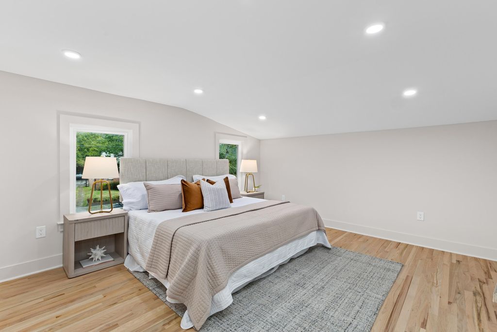 Image 35 of property listing at 35 Beverly Road, Charleston, SC 29407