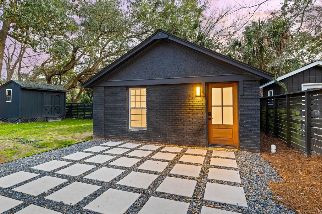 Image 47 of property listing at 35 Beverly Road, Charleston, SC 29407