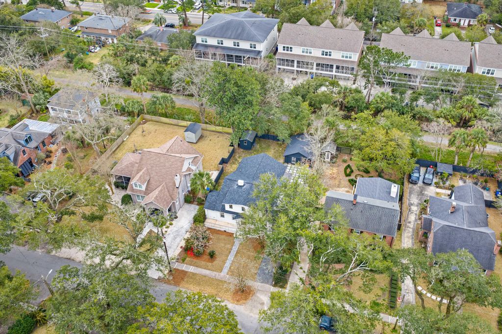 Image 50 of property listing at 35 Beverly Road, Charleston, SC 29407