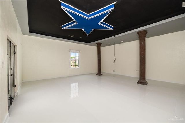 5056 Mile 8 Road, Edinburg, TX 78541