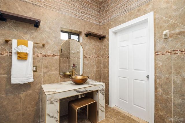 5056 Mile 8 Road, Edinburg, TX 78541