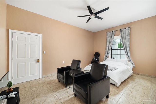 5056 Mile 8 Road, Edinburg, TX 78541