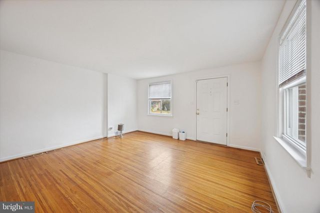 519 ACORN ST, Philadelphia, PA 19128