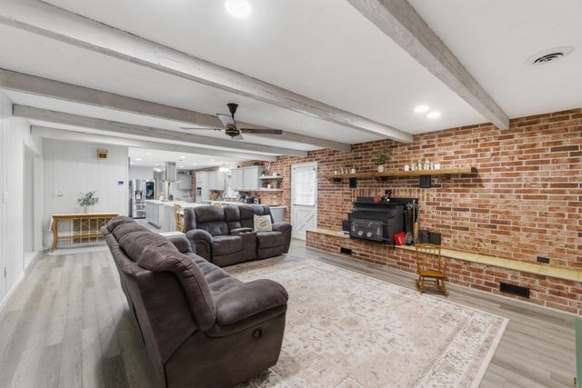 8691 W Us Highway 160, Willard, MO 65781