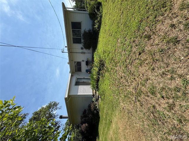 1805 Aqueduct Drive, Florissant, MO 63033