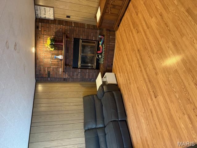 1805 Aqueduct Drive, Florissant, MO 63033
