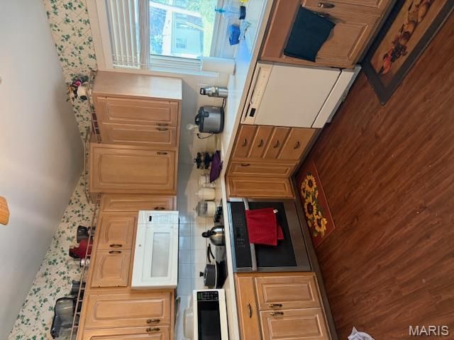 1805 Aqueduct Drive, Florissant, MO 63033