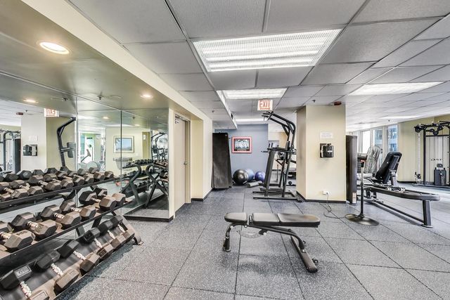 200 N Dearborn Street 3103, Chicago, IL 60601
